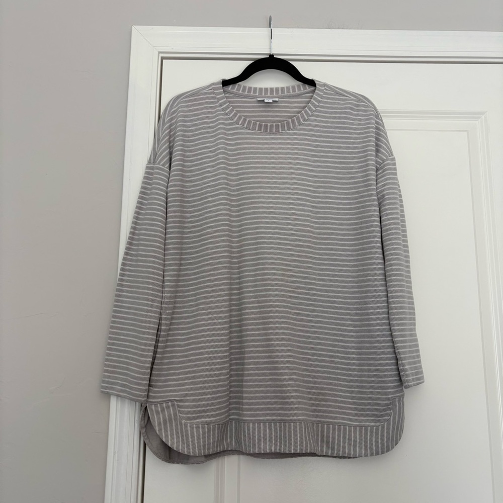 J.Jill Women’s Gray and White Striped Long Sleeve Top